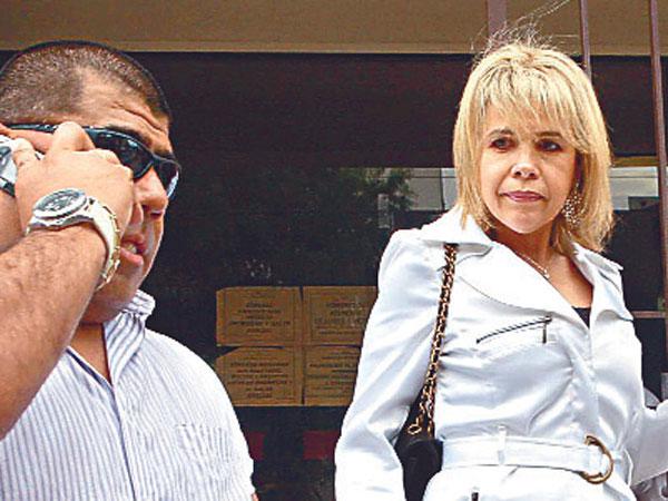César Gutiérrez y su ex pareja frente a frente