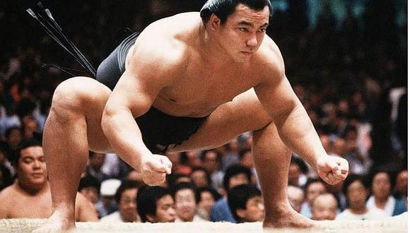 Muere luchador Chiyonofuji, tercer máximo campeón de la historia del sumo 