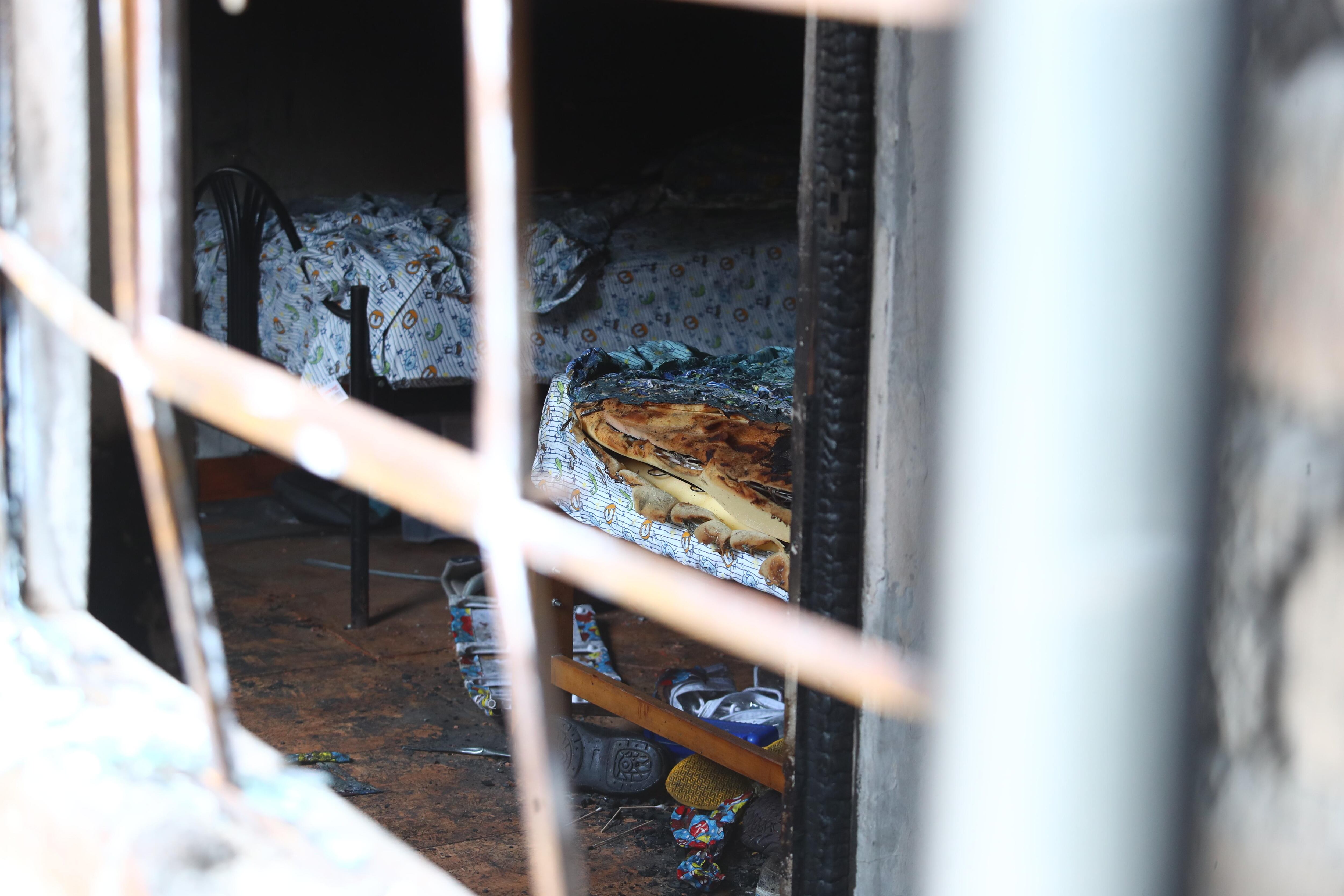 LIMA, LUNES 23 DE DICIEMBRE DEL 2019.SEGUIMIENTO AL CASO DE FEMINICIDIO EN EL AGUSTINO.INTERIOR DE LA VIVIENDA DONDE SUCEDIO EL CRIMEN.FRONTIS DE LA COMISARIA DEL AGUSTINO.FOTOS: ALESSANDRO CURRARINO/EL COMERCIO