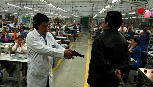 Hugo Chávez utilizaba ropa blindada de un diseñador peruano