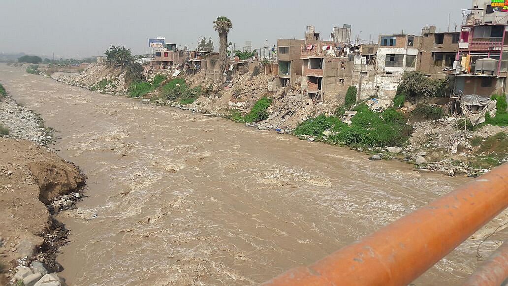 ​Río Huaycolo tiene en alerta a pobladores ante incremento de su caudal