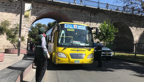 Arequipa: La municipalidad provincial de Arequipa impuso cien multas a choferes de transporte público por no cumplir con normas de bioseguridad. (Foto Referencial)