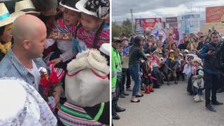 GianMarco es sorprendido por niños de Jauja al llegar al aeropuerto | VIDEO