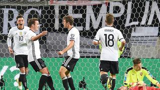 Alemania vence 3-0 a República Checa con doblete de Thomas Müller 