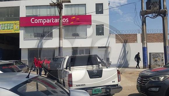 Cuatro delincuentes asaltan centro financiero en Chorrillos 