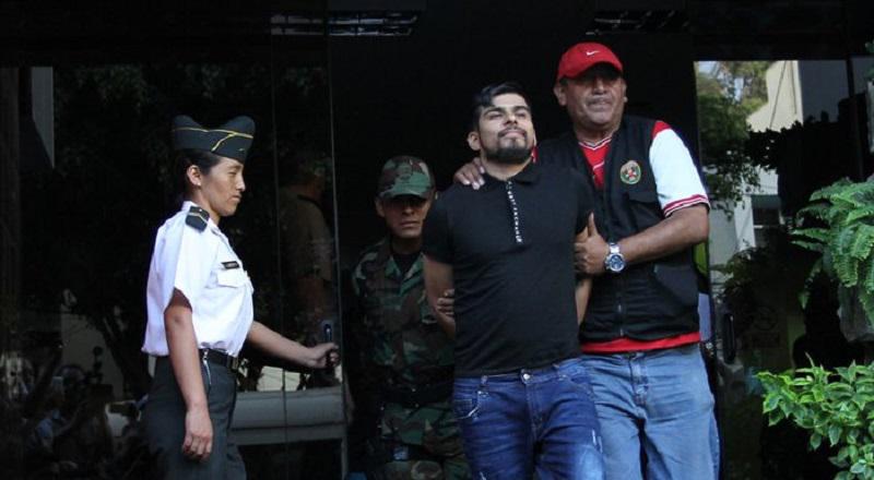 Gerald Oropeza: Ordenan detención de madres y novia de 'Renzito'