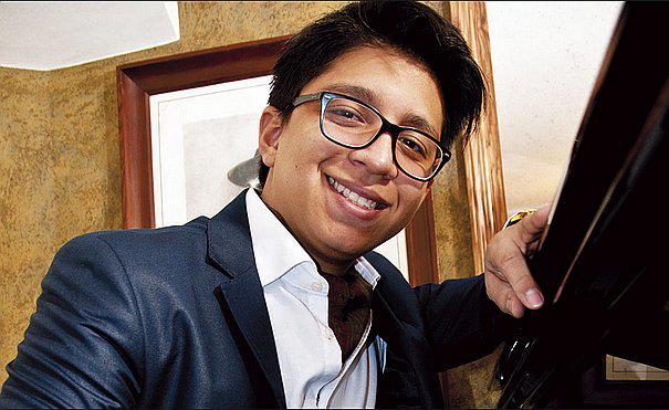 Joven tenor peruano gana concurso internacional de ópera