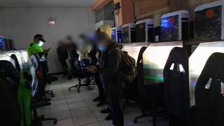 Hallan a cinco menores de edad durante intervención a sala de videojuegos en Huancayo | VIDEO