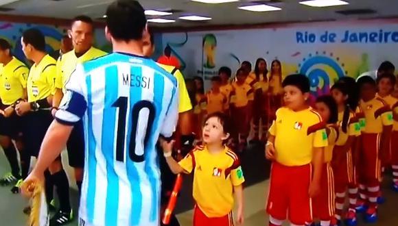 Messi se negó a darle la mano a un niño antes del Argentina contra Bosnia