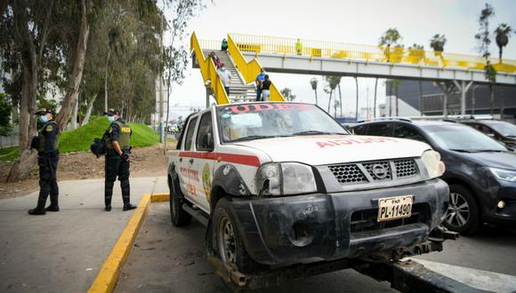 El ministro del Interior, Avelino Guillén, detalló que son 34 camionetas, 12 automóviles y cuatro motocicletas que fueron trasladadas al depósito de Lurín. (Foto: Mininter)