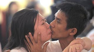 Día del Beso: se besaron más de dos días y lograron romper su propio récord mundial 