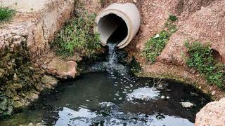 Descubre el significado de soñar con agua sucia