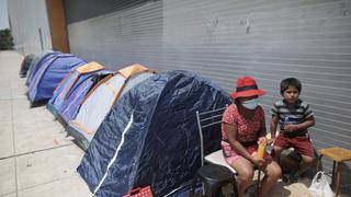 Breña: Unas 30 familias permanecen en carpas frente al Hospital del Niño donde están internados a sus pequeños