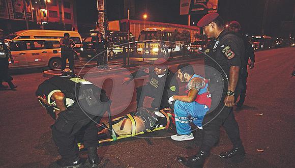 Chofer ebrio atropella a dos mujeres policías en la Carretera Central  