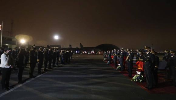 La ceremonia se realizó en el Grupo Aéreo N°8. (Foto: Ministerio de Defensa)
