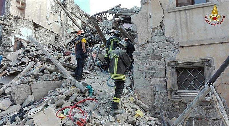 Terremoto en Italia: Al menos 38 muertos deja sismo de 6,2 grados 