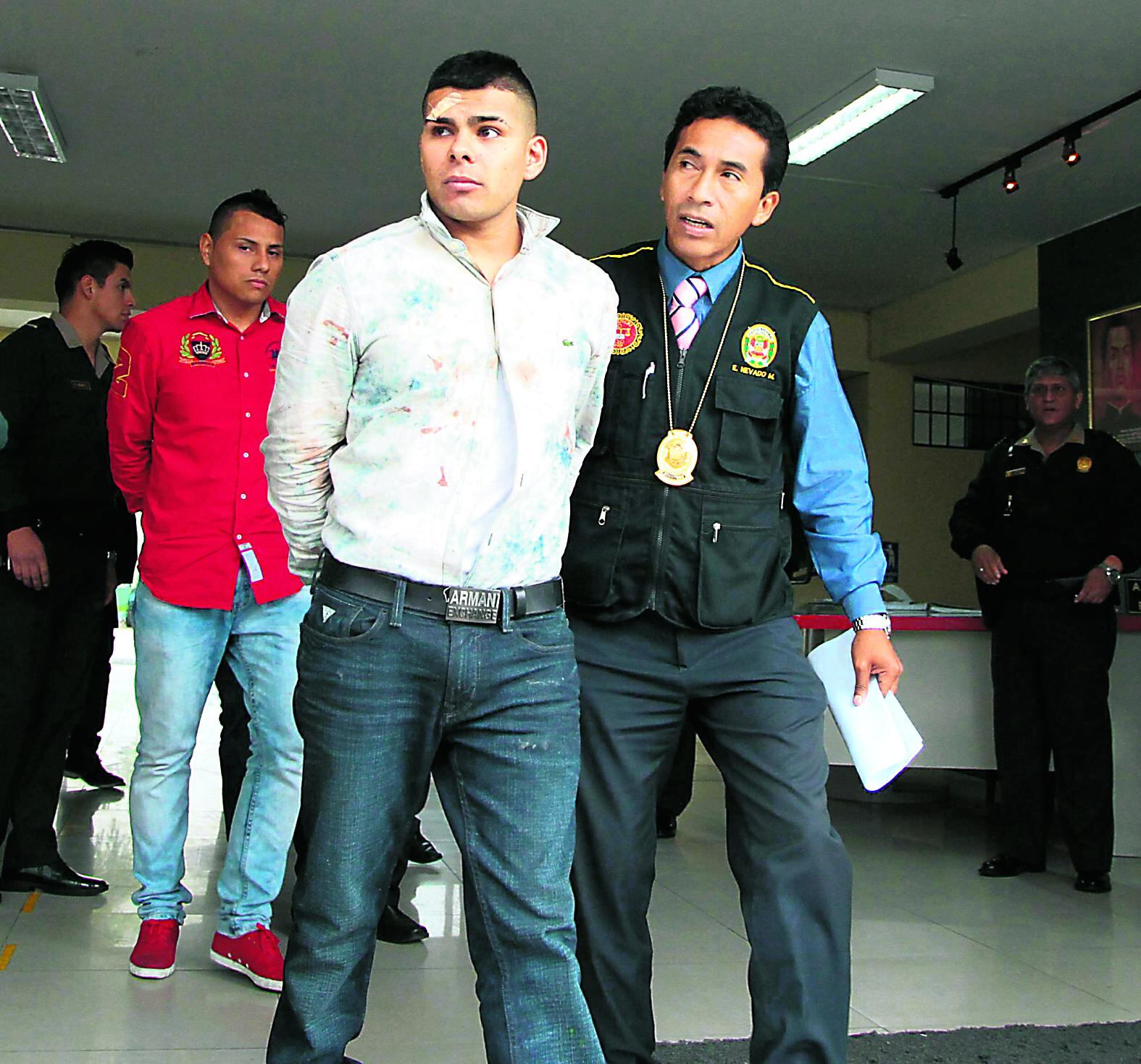 Bronca en disco deja dos heridos