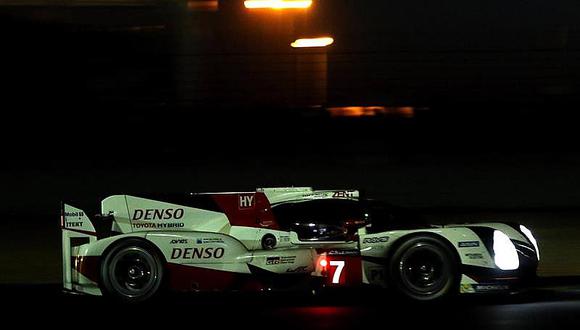 24 horas de Le Mans: Toyota deja liderato a Porsche antes de mitad de carrera