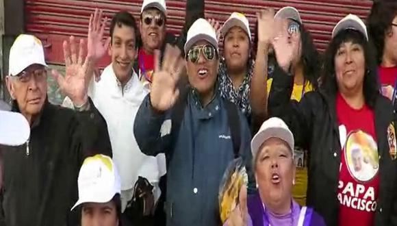 Papa Francisco en Bolivia: Peruanos que verán al pontífice [VIDEO]