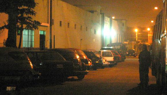 Diez presos fugan de penal Santa Bárbara en el Callao 