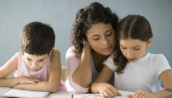 Clases escolares: 10 consejos para ayudar a tu hijo con las tareas 