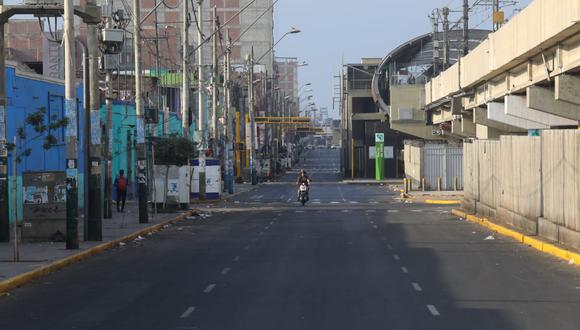 Avenida Aviación pocas personas en las calles por estado de emergencia.

FOTOS:GONZALO CÓRDOVA/GEC