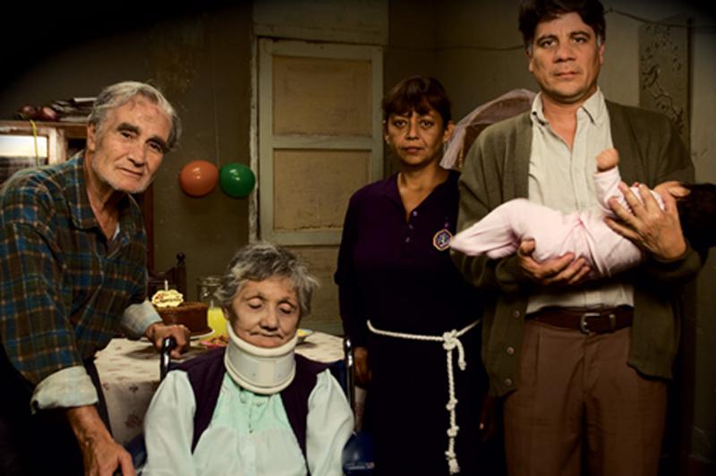 Actor peruano Carlos Gassols fue reconocido en Rusia