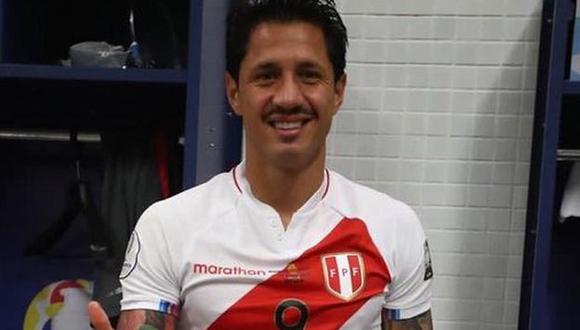 Gianluca Lapadula celebró ante Ecuador su primer gol con camiseta de Perú. (Foto: Instagram)