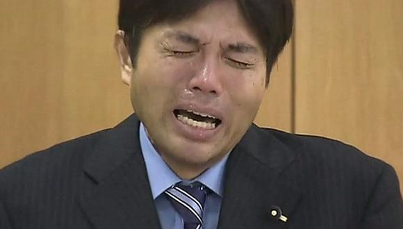 ​YouTube: Político japonés que se hizo viral por su llanto es condenado