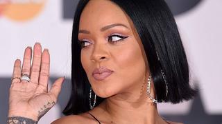 ¡Rihanna si tiene dinero y mucho que dar, aparte del amor para amar, gracias este fabuloso look! [FOTOS]