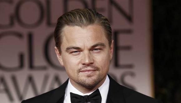 Leonardo DiCaprio recibe una estatuilla hecha en Siberia