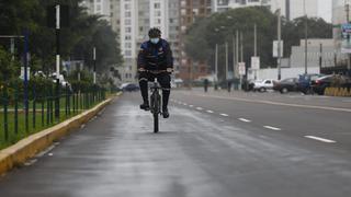 Día del Padre: frío y calles vacías en domingo de inmovilización total en Lima FOTOS