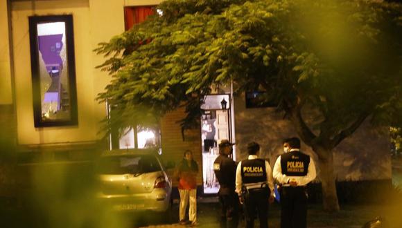 Fuerte explosión al interior de vivienda de condominio alarmó a noche del miércoles a vecinos de Surco. Foto: César Grados/@photo.gec