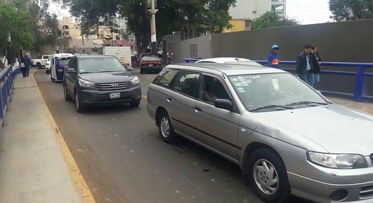 Chorrillos: caos vehícular por cierre de la Costa Verde (VÍDEO)