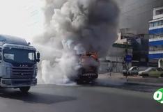San Luis: Autobús se incendia en la avenida Circunvalación e incendio es apagado con cisterna municipal  