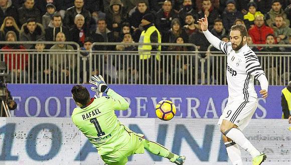 Higuaín guía triunfo 0-2 del Juventus en Cagliari con un doblete