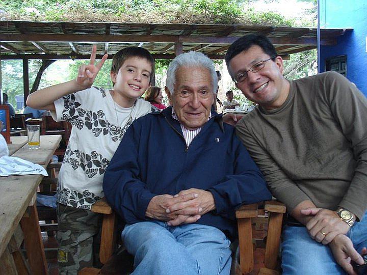 Murió el reconocido periodista Alfonso Baella Tuesta, QEPD