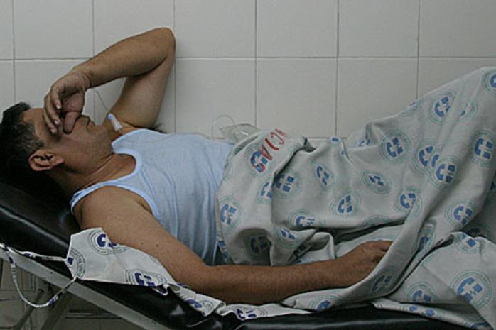 ​Colombia: Hombre casi pierde el pene por ponerse cuatro aros