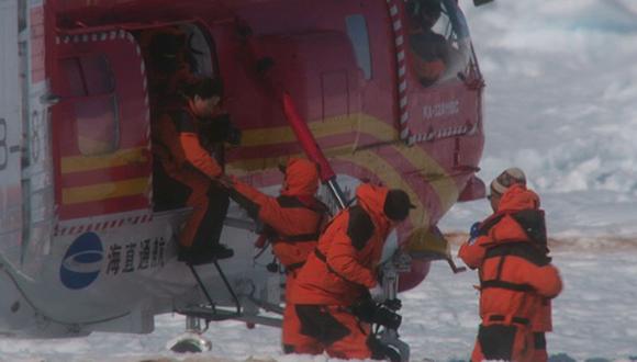 Rescatan a los 52 pasajeros del buque ruso atrapado en la Antártida [VIDEO]