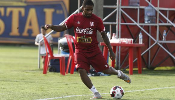 Jefferson Farfán anotó en práctica y sería titular ante Venezuela  