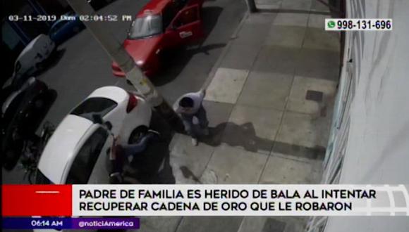Walter Ibañez Maldonado estaba junto a su esposa e hijo al momento del robo. (América Tv)
