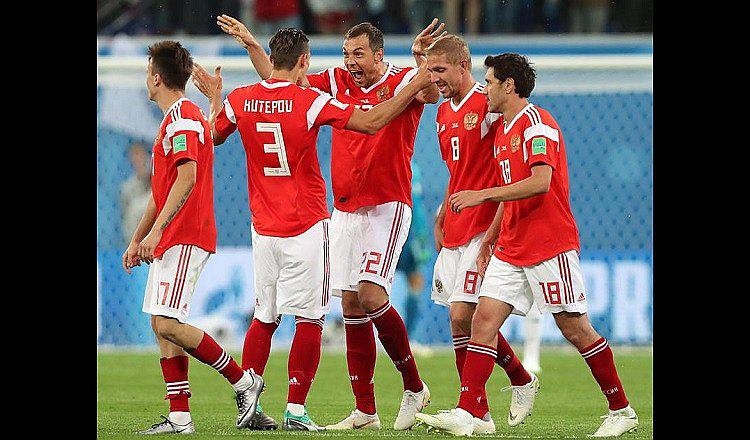Rusia golea otra vez y ahora le gana por 3-1 a Egipto (VÍDEOS)