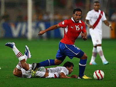 Jean Beausejour deja Colo Colo y pasa al rival Universidad de Chile 
