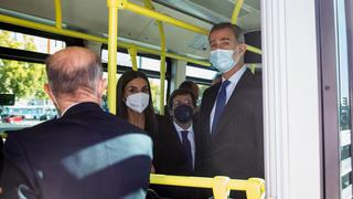 España: Reyes viajan en bus ante sorpresa de pasajeros con quienes se tomaron fotos