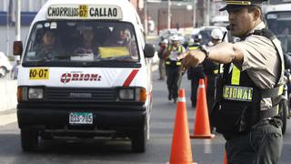 Venezolano coqueteaba a señoritas peruanas en buses para luego robarles