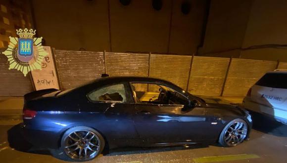Foto policial del auto destrozado por el papá, en Logroño .