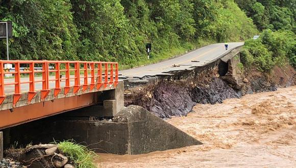 Cusco: La fuerza del rio ha provocado la erosión del talud en la zona de El Dorado, informó IRRSA Sur.