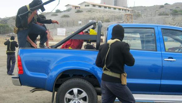 Tacna: Pistoleros asaltan a balazos en dos "polladas"
