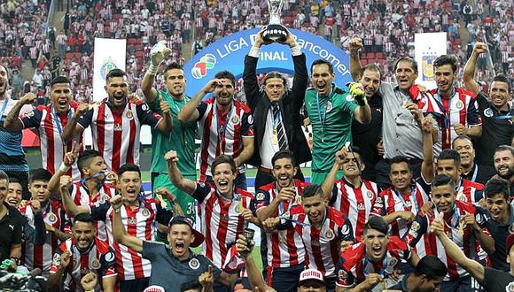 México: Guadalajara derrota a Tigres del peruano Advíncula y conquista el Clausura 