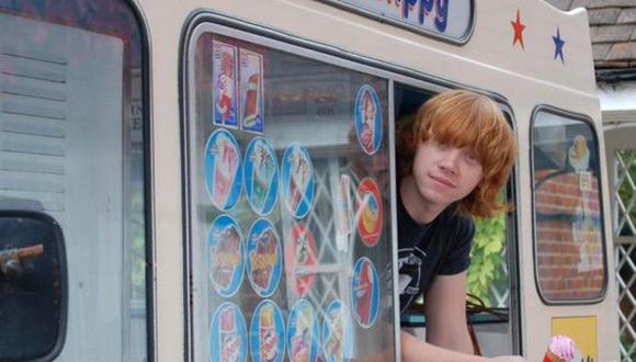 Ron Weasley de 'Harry Potter' recorre Inglaterra en camión de helados